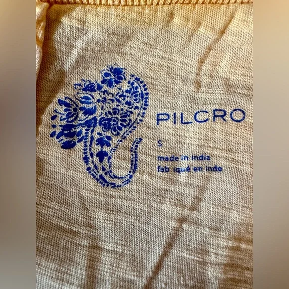 URBAN OUTFITTERS Pilcro Rolled Sleeve 100% Cotton Gold T w/ Center Back Seam - Picture 5 of 7